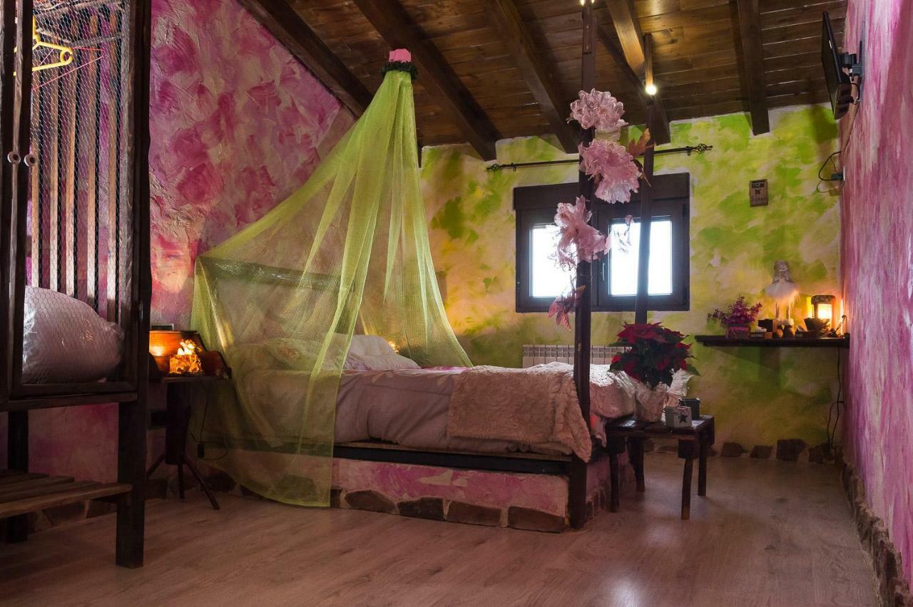El Eden De Javier Guest House Robledillo Eksteriør bilde