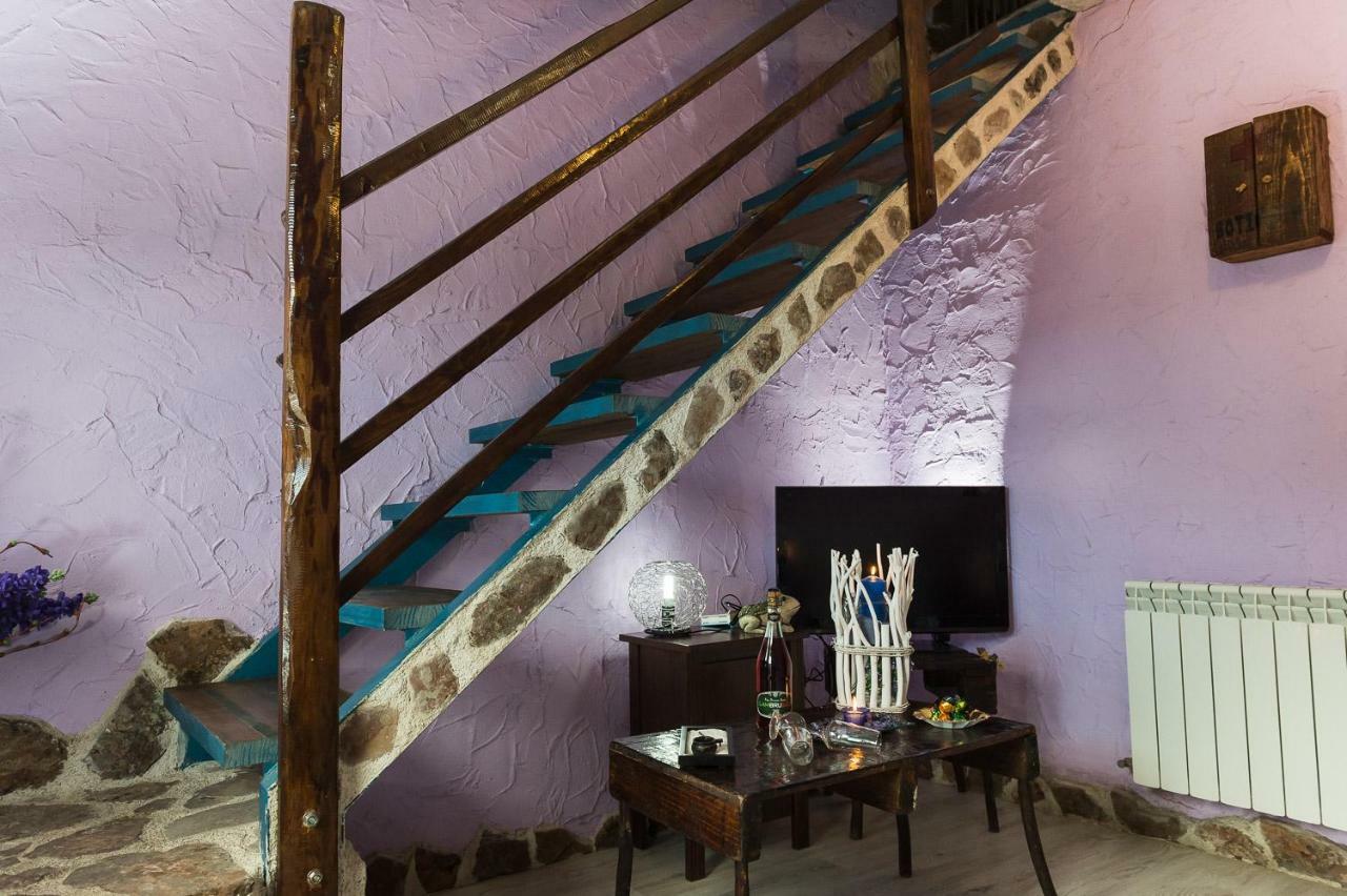 El Eden De Javier Guest House Robledillo Eksteriør bilde