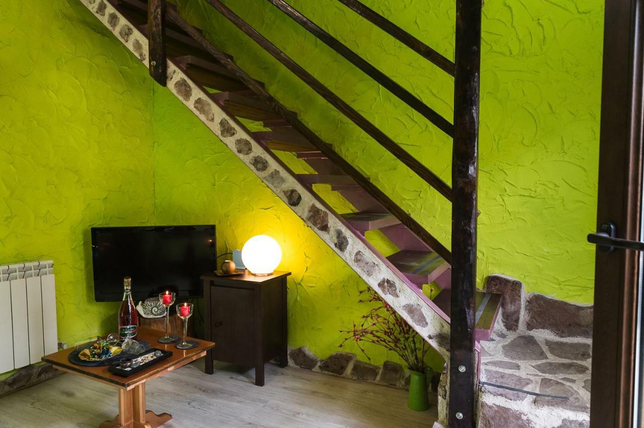El Eden De Javier Guest House Robledillo Eksteriør bilde
